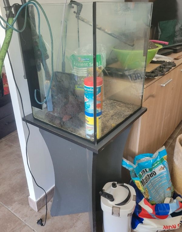 Aquarium 90L